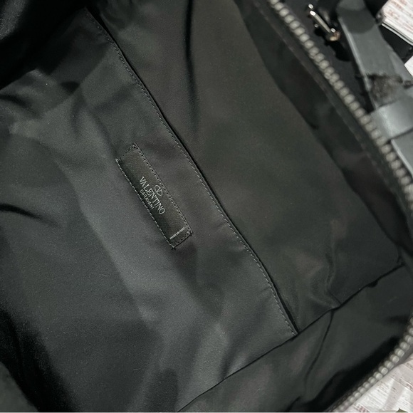 Valentino Garavani Rockstud Camoflauge Backpack - Picture 15 of 15